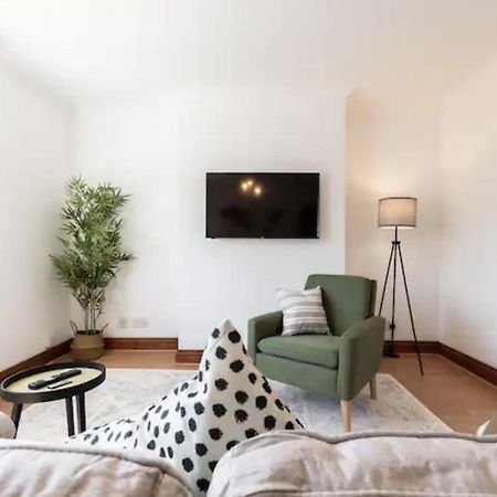 סאות'המפטון Metropolitan - 2 Bed, Private Parking Apartment, Great Commercial Home From Home Stay! מראה חיצוני תמונה