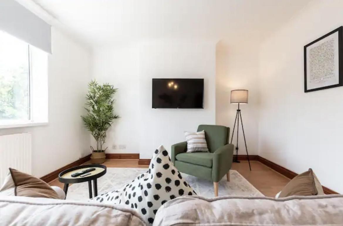 סאות'המפטון Metropolitan - 2 Bed, Private Parking Apartment, Great Commercial Home From Home Stay! מראה חיצוני תמונה