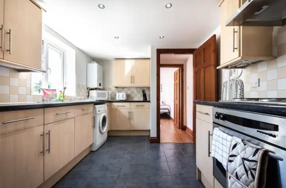 סאות'המפטון Metropolitan - 2 Bed, Private Parking Apartment, Great Commercial Home From Home Stay! מראה חיצוני תמונה
